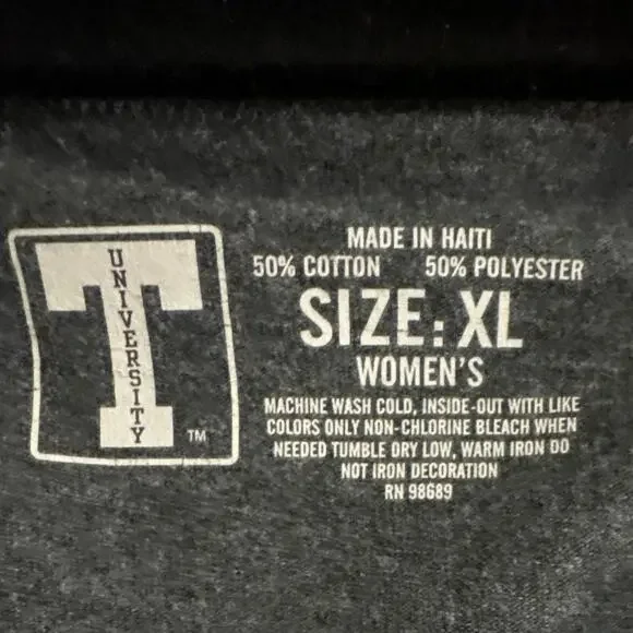 Iowa Hawkeyes Women’s V-Neck T Shirt, Size XL - Picture 3 of 5